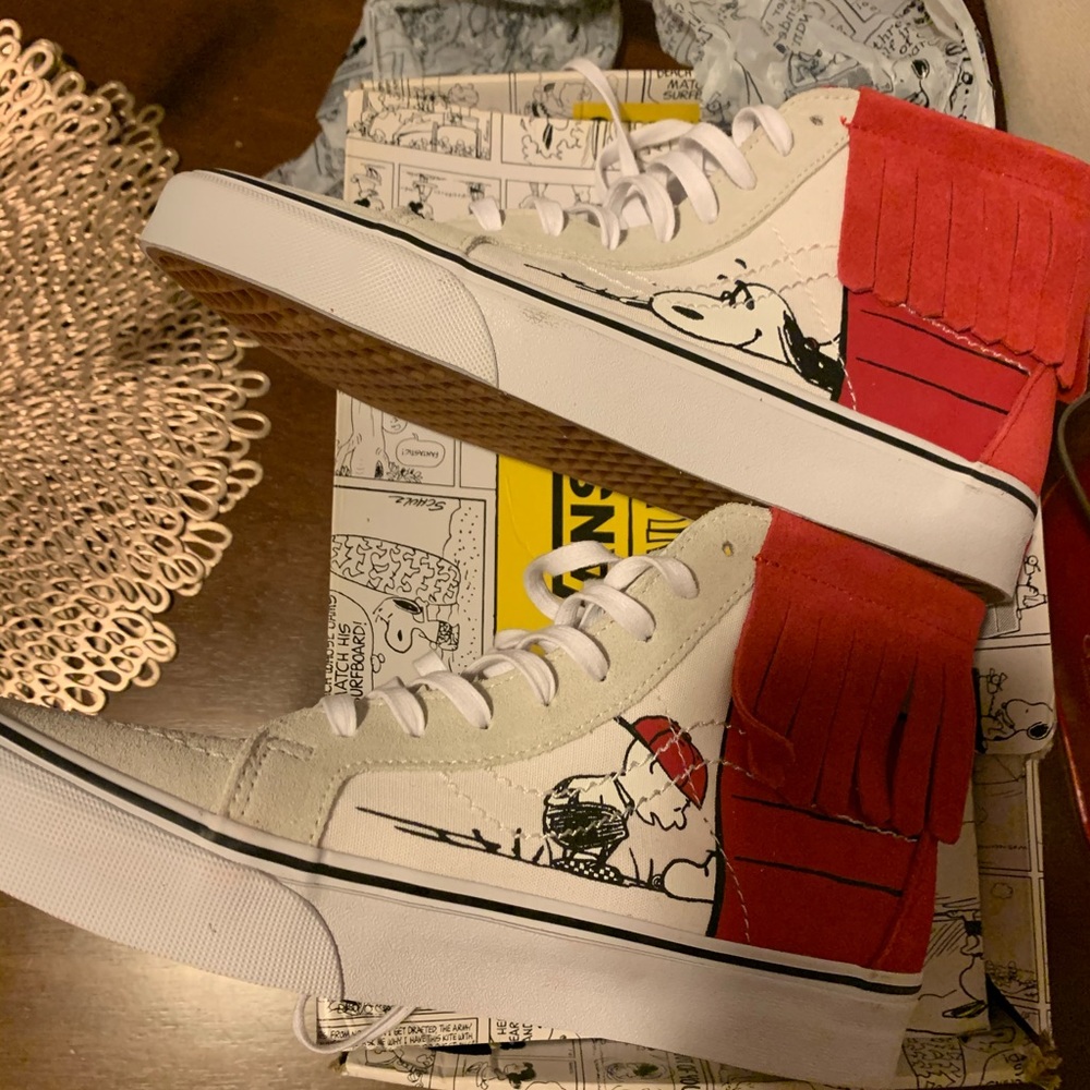 Brand new snoopy vans